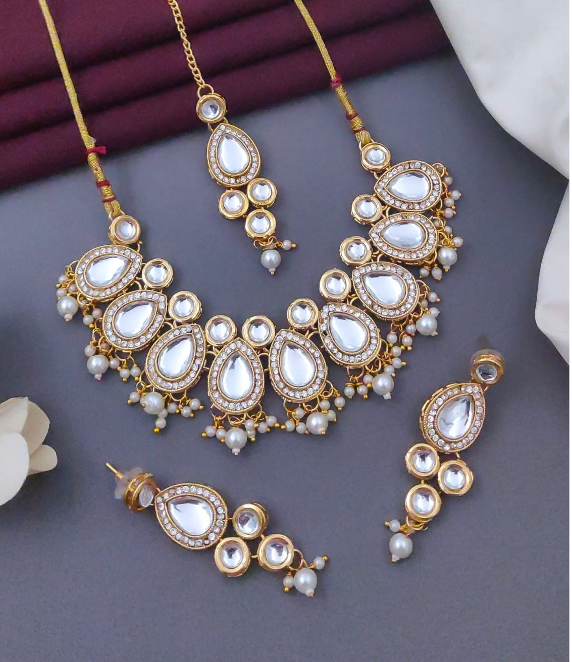 Kundan necklace