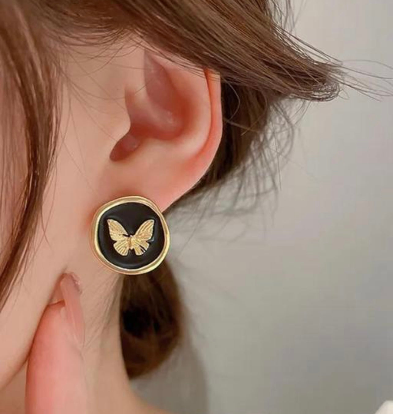 Butterfly studs