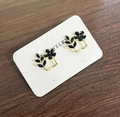 Stylish korean leaf studs