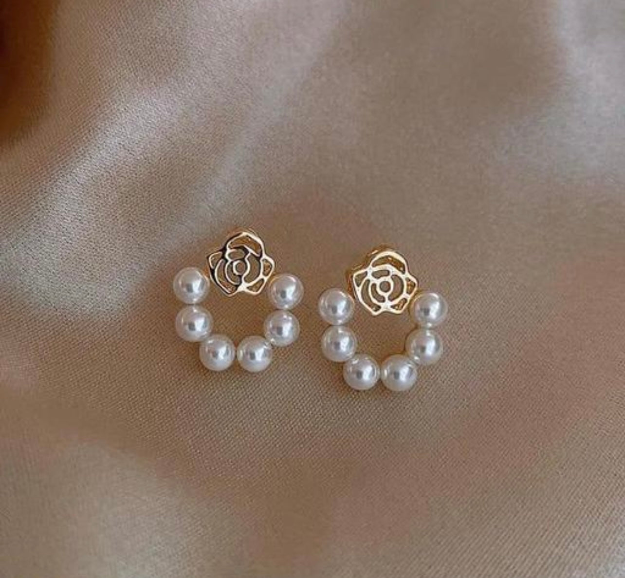 Small pearl studs